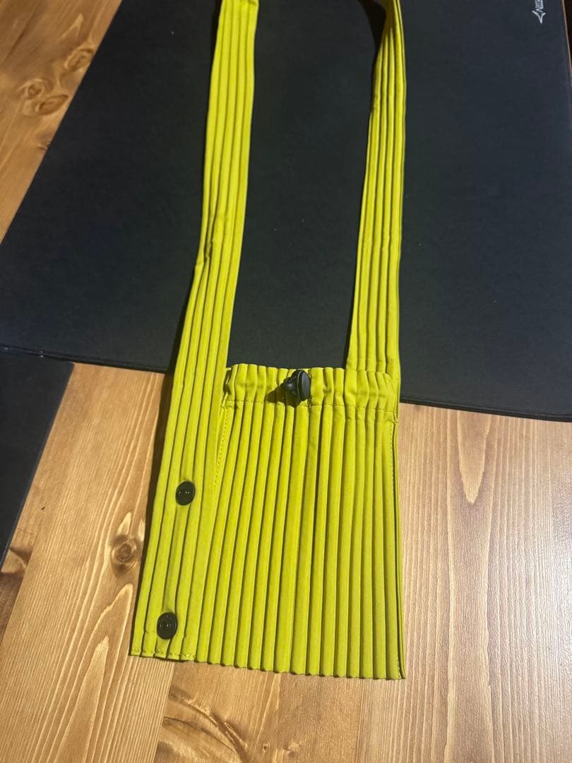 HOMME PLISSÉ ISSEY MIYAKE オムプリッセショルダーバッグ