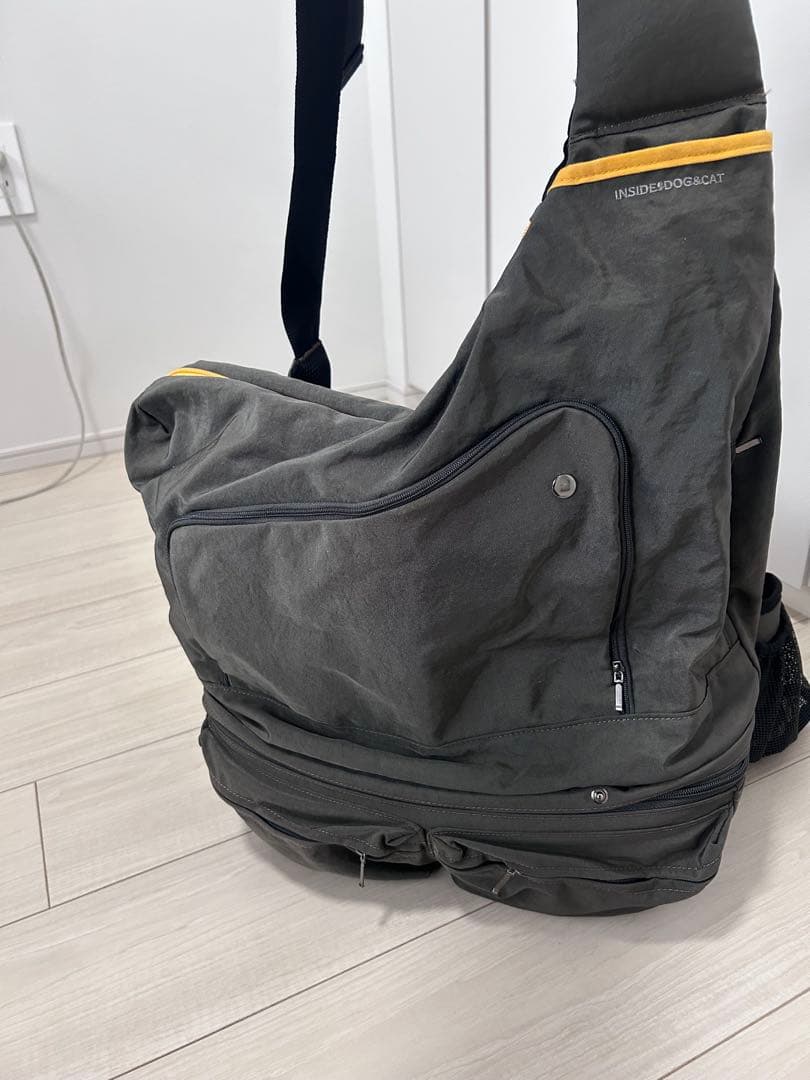【INSIDD DOG&CAT】犬用スリングキャリーバッグ グレー/イエロー