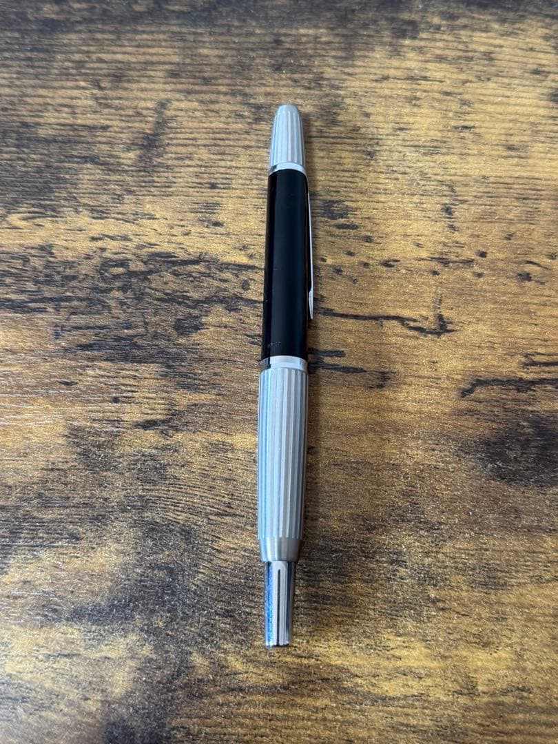 新品未使用　1971年製　白蝕刻　キャップレス　ストライプ　14金　万年筆　細字