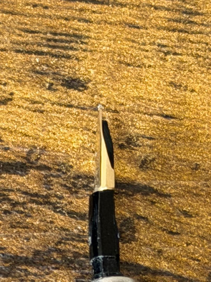 新品未使用　1971年製　白蝕刻　キャップレス　ストライプ　14金　万年筆　細字