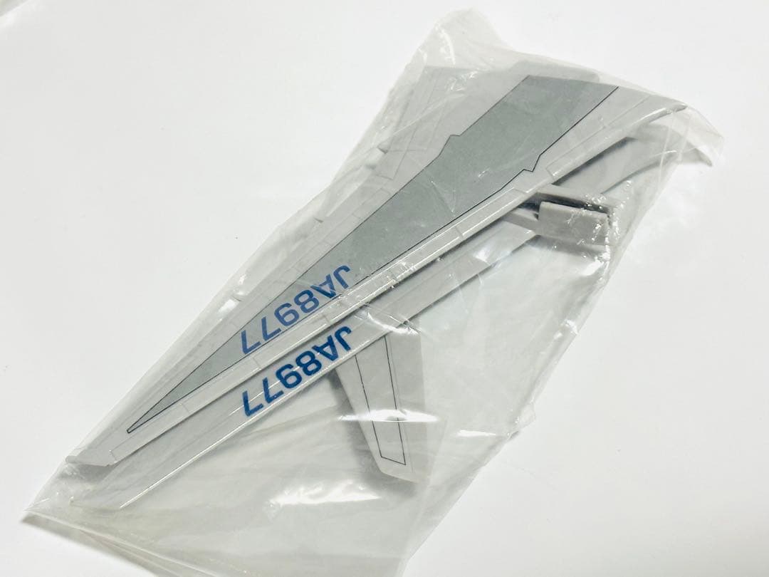 クロスウィング 1/200 B777-200 JAS レインボーセブン 未組立