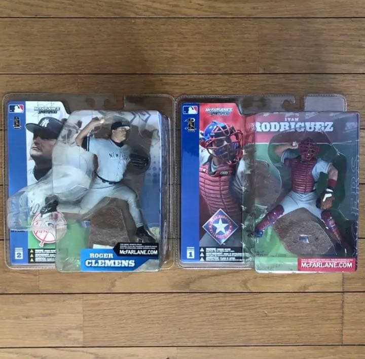 MLB マクファーレン フィギュア　ロジャークレメンス　イバンロドリゲス
