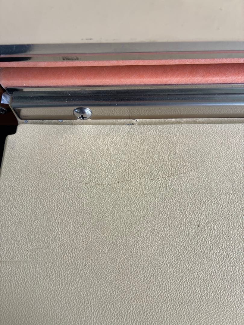 ＜中古＊割れ黄変有＞富士インパルス＊脱気シーラー＊V-300