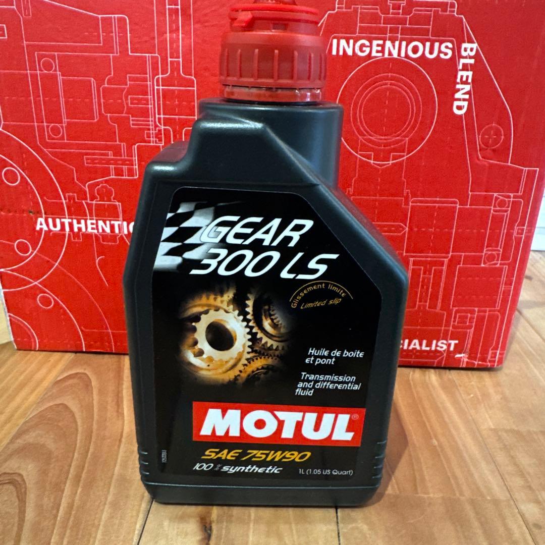 MOTUL GEAR 300 LS 1L✖️3本　バラ売り可