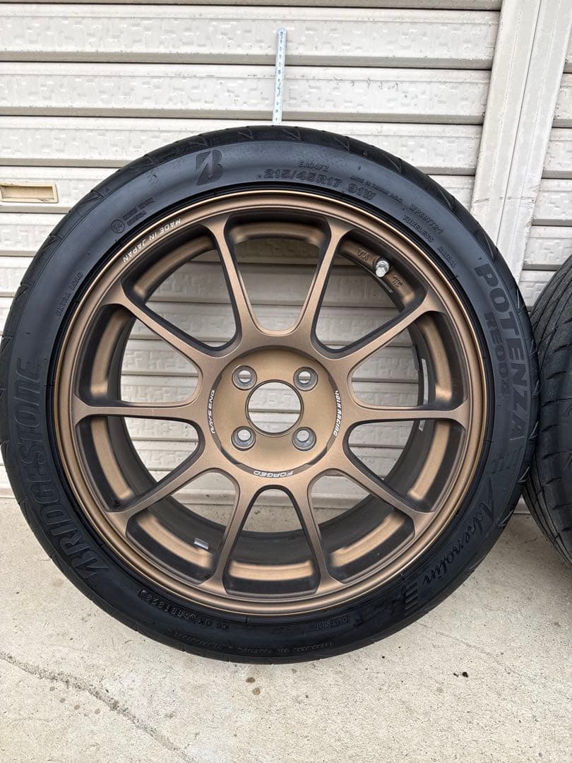 か*な様 RAYS ボルクレーシング ZE40 17インチ