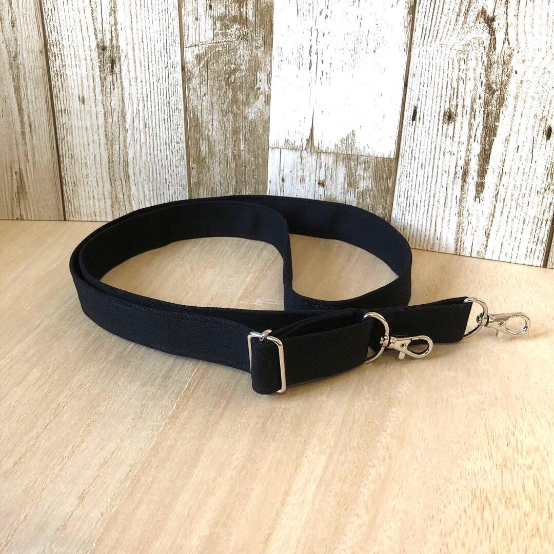 さとみ　デニムショルダーバッグ　ブラック　スプレー