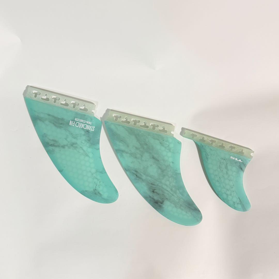 大人気！再入荷！ ＴＬＳ／ツールス　フューチャー　ツイン＋スタビフィンセット