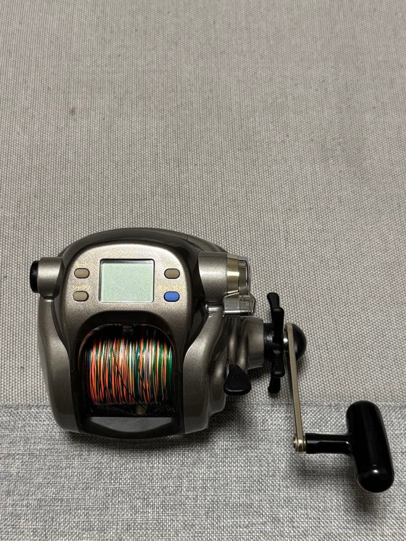【極美品】ダイワの電動リールタナコンブルS 600W