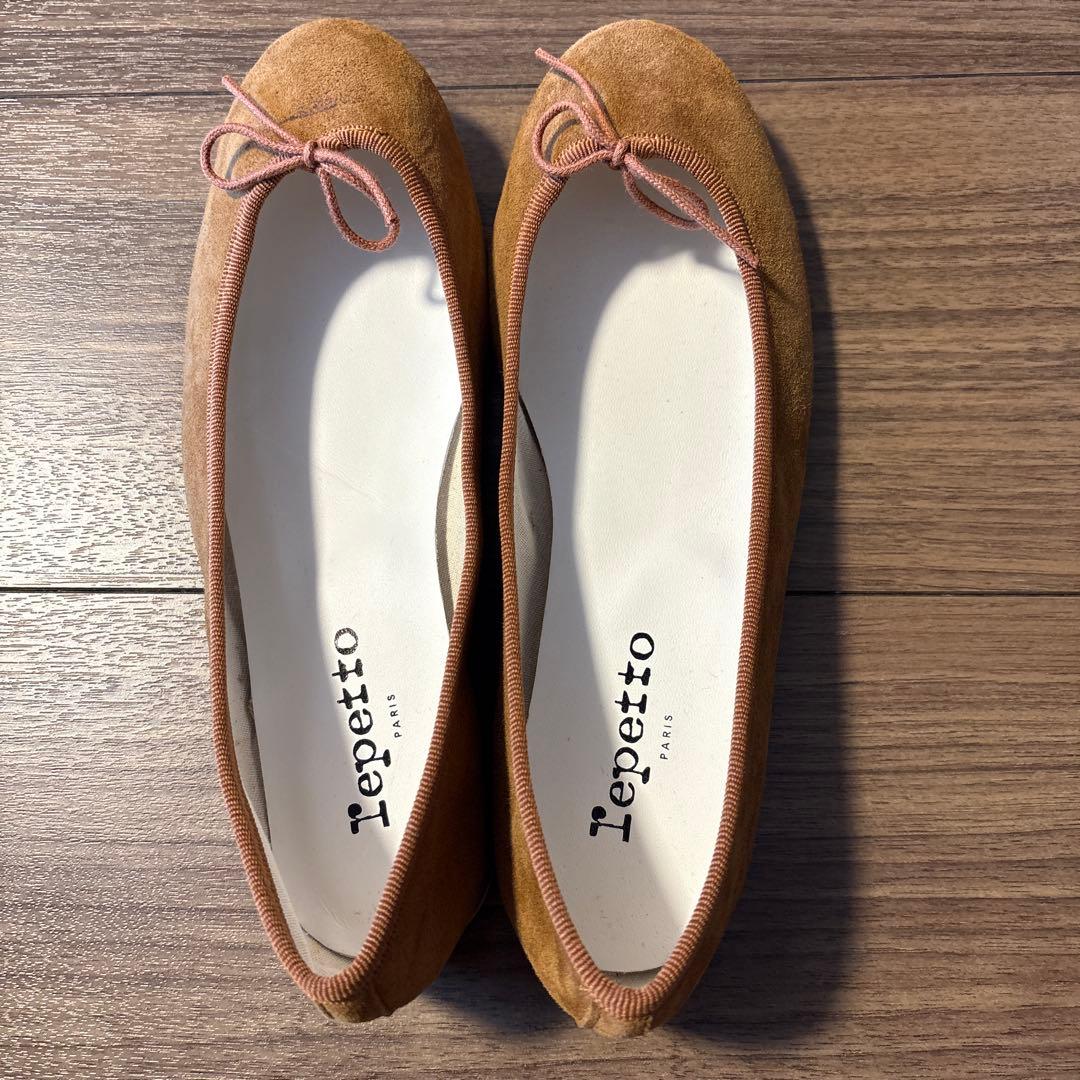 【新品未使用】レペット　バレエシューズ（サイズ37）キャメル色