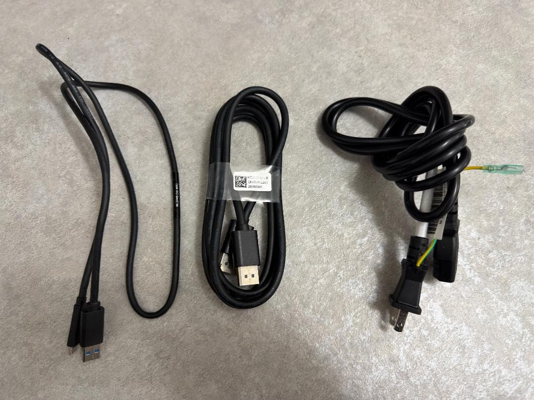 Dell ハイエンド 32 4K USB-C ハブ モニター - U3223QE