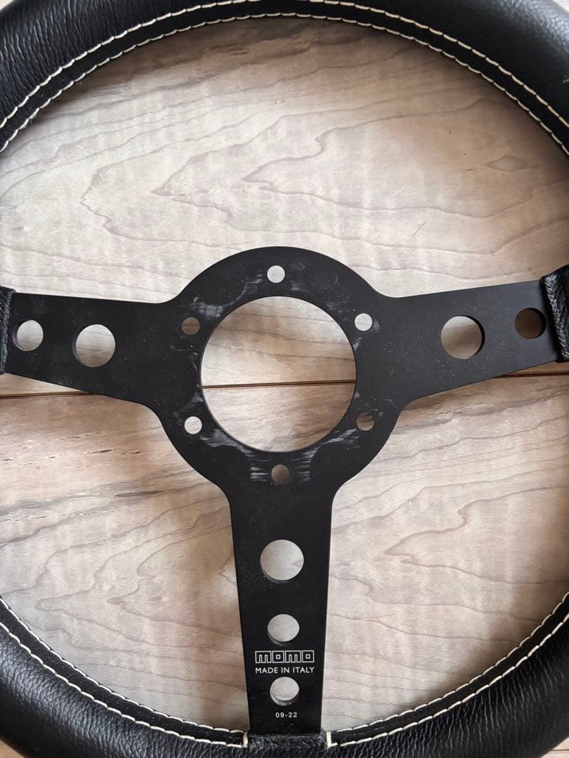 値下げ　MOMO PROTOTIPO 32φ ステアリング