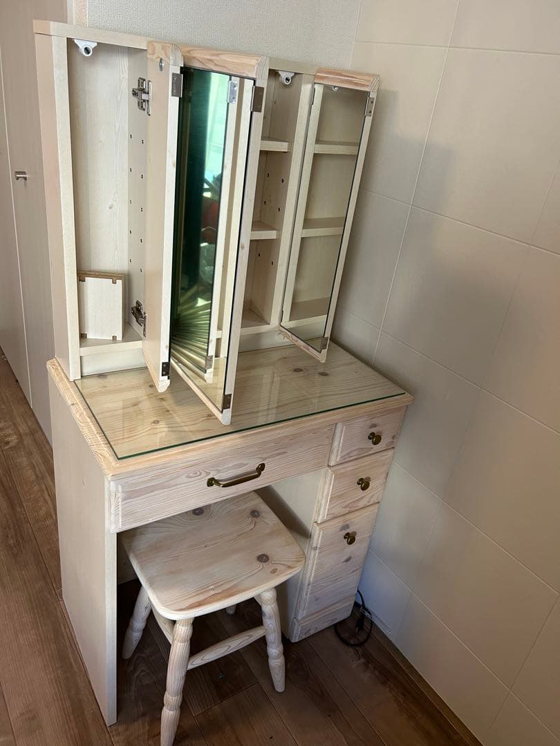 ゆんゆりドレッサー　スツール付き