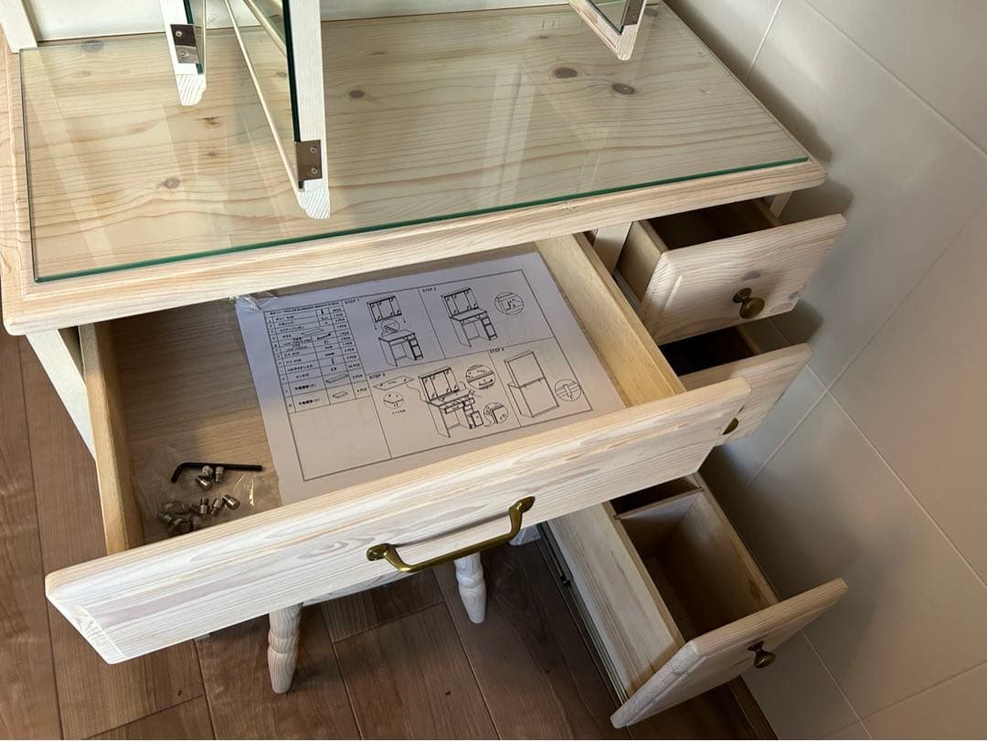 ゆんゆりドレッサー　スツール付き