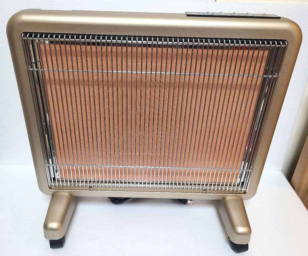 【美品】サンルミエ エクセラ7 遠赤外線暖房器 N700L-GR