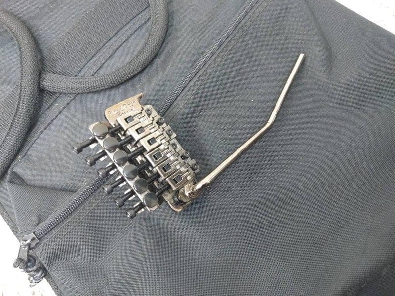 DEAN CUSTOM 350 FloydRose Trans Black 現状