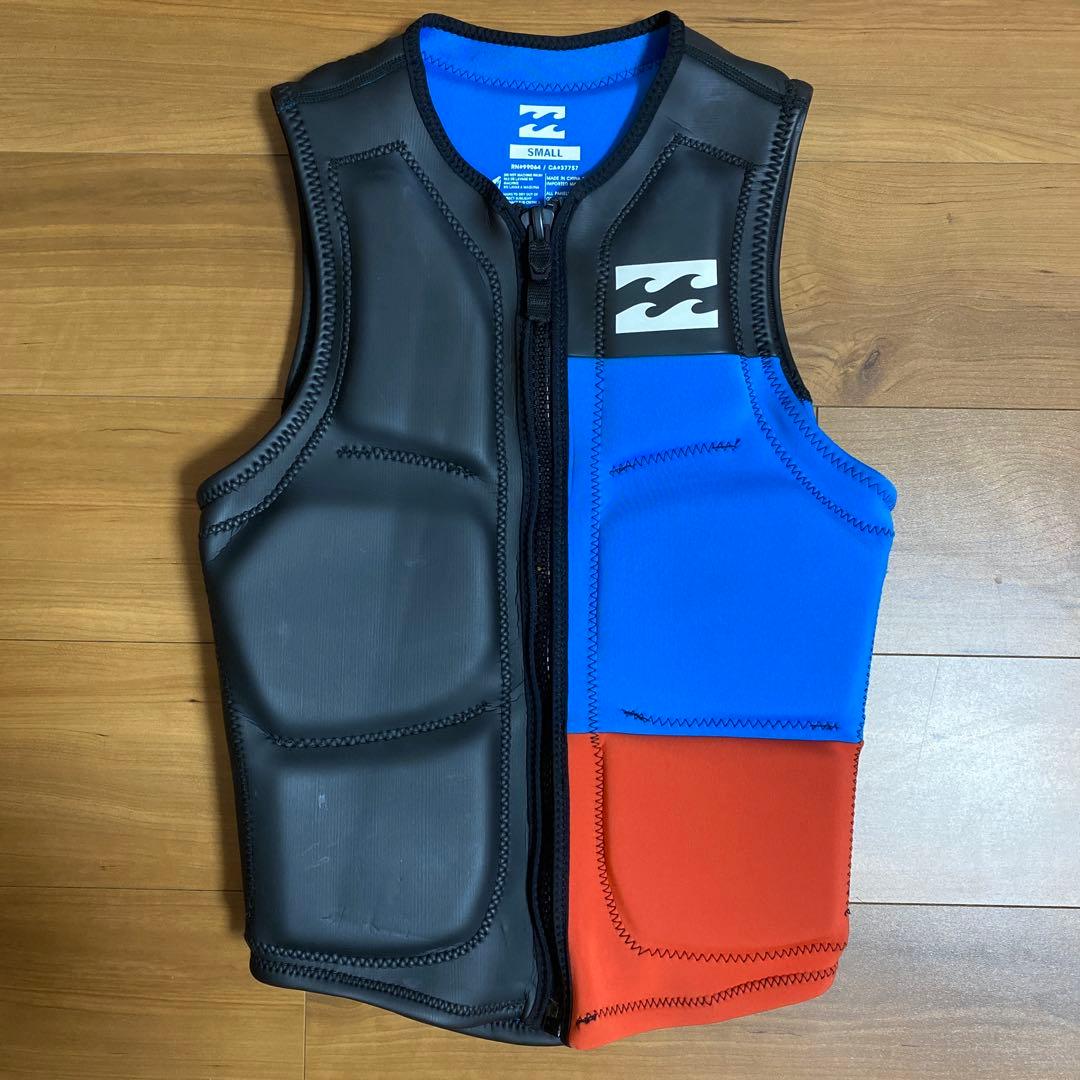 BILLABONG ライフジャケット small