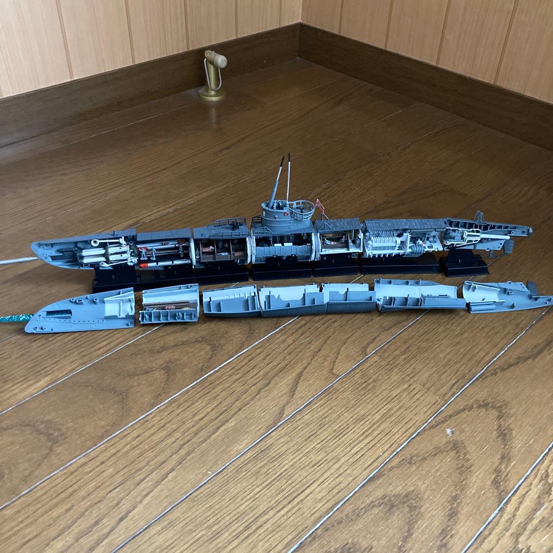 タルガ　高密度模型U-ボート迷彩モデル1/144潜水艦内部構造付き