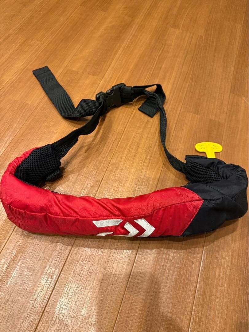 ライフジャケット 赤