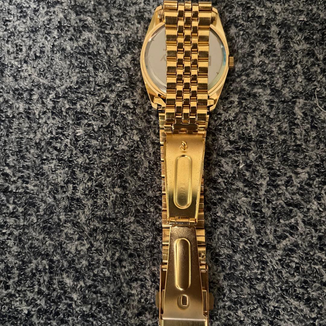 subciety 腕時計　ゴールド