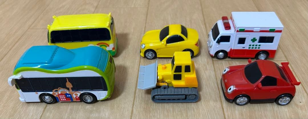 【１月末出品停止予定】ちびっこバス　タヨ　ミニカー　キャリアカーセット　TAYO