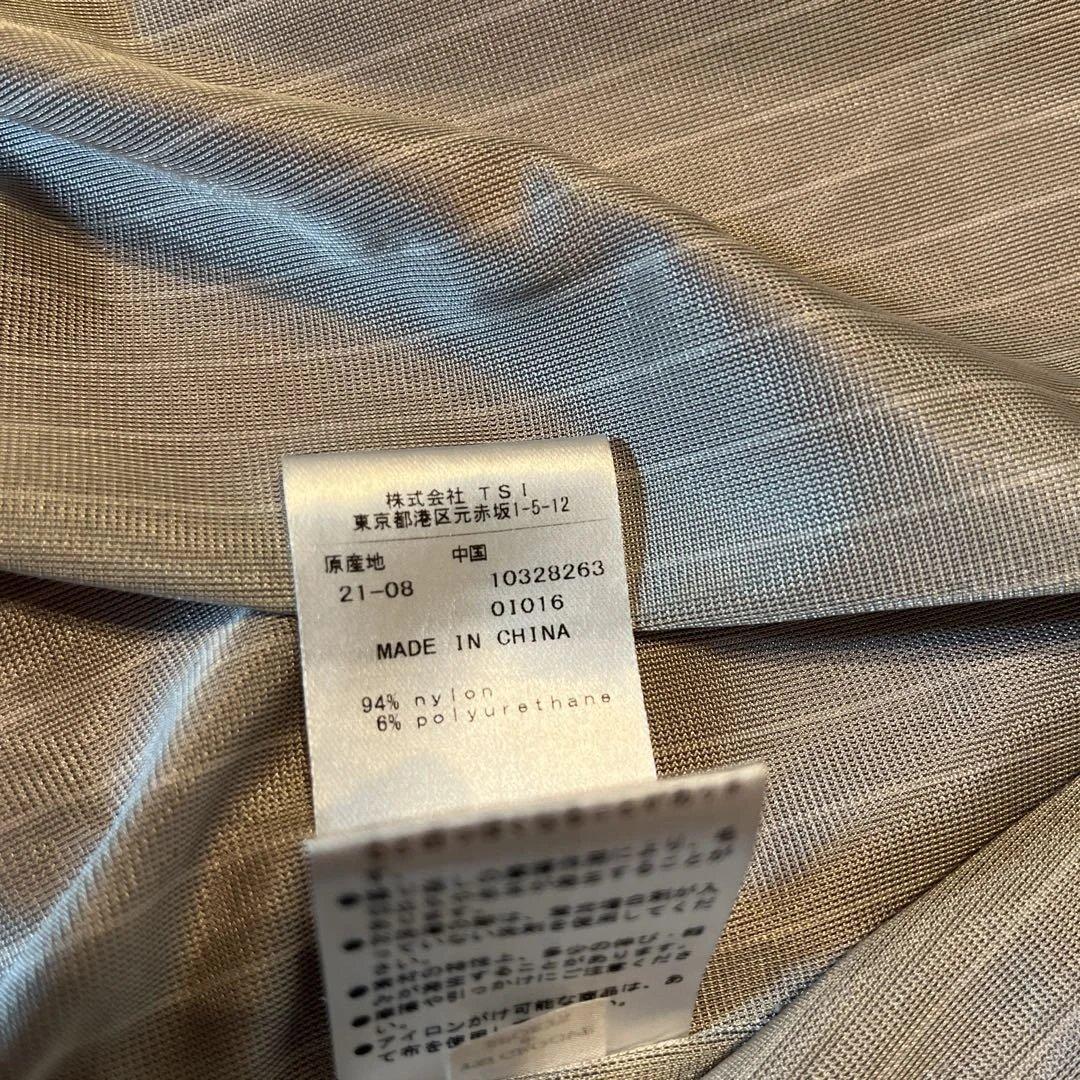 MASTER BUNNY 赤ウインドブレーカー