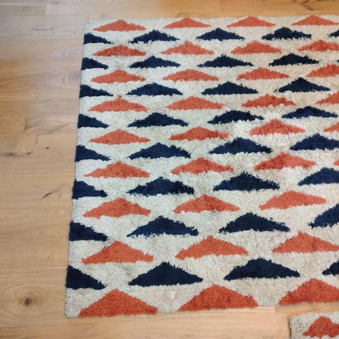 ACME Furniture トリゴンラグ　 200 ×140