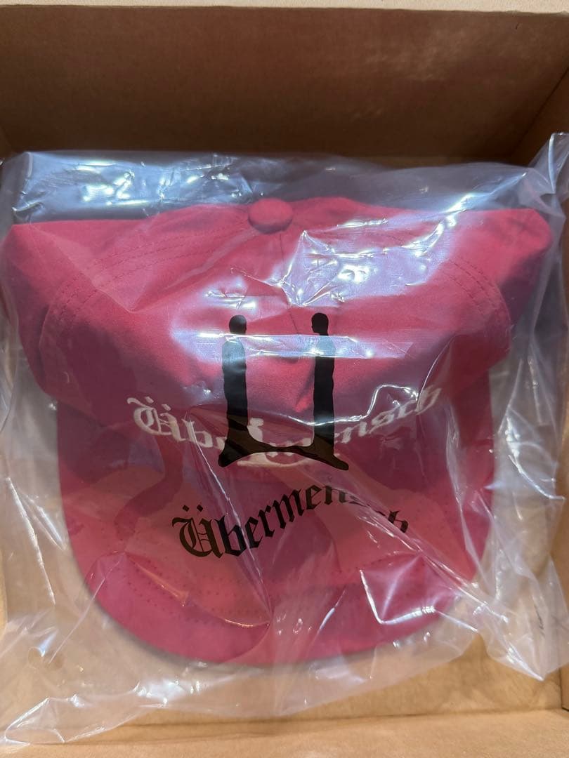 G-DRAGON Ubermensch 赤キャップ　オンライン購入品