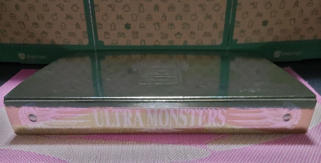 未使用品　大怪獣バトル　大怪獣匠プレミアムバインダー　プロモカード　9枚付き
