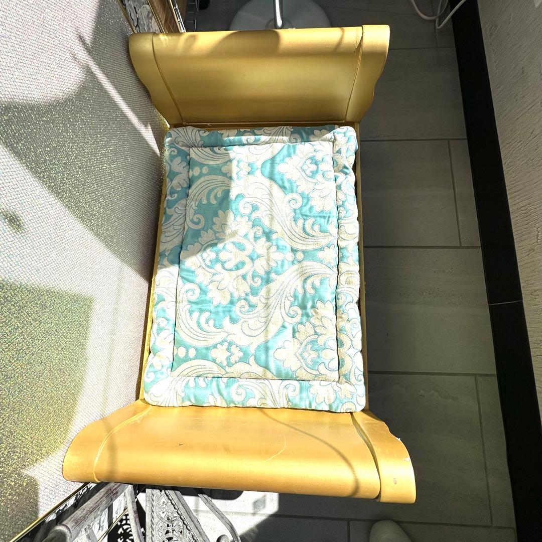 ペット用ソファ　台座　ゴールド　クッション付き