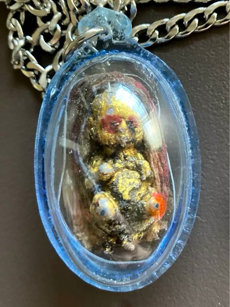 赤い目のクマントーンプラクルアン【招財効果絶大】　超レア入手困難