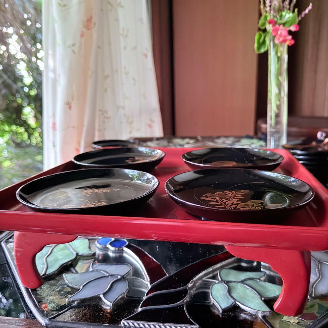 新春特別価格 ‼️茶人の心JAPAN蒔絵貴人の風雅な『四季の花』絵替木皿20客桐箱