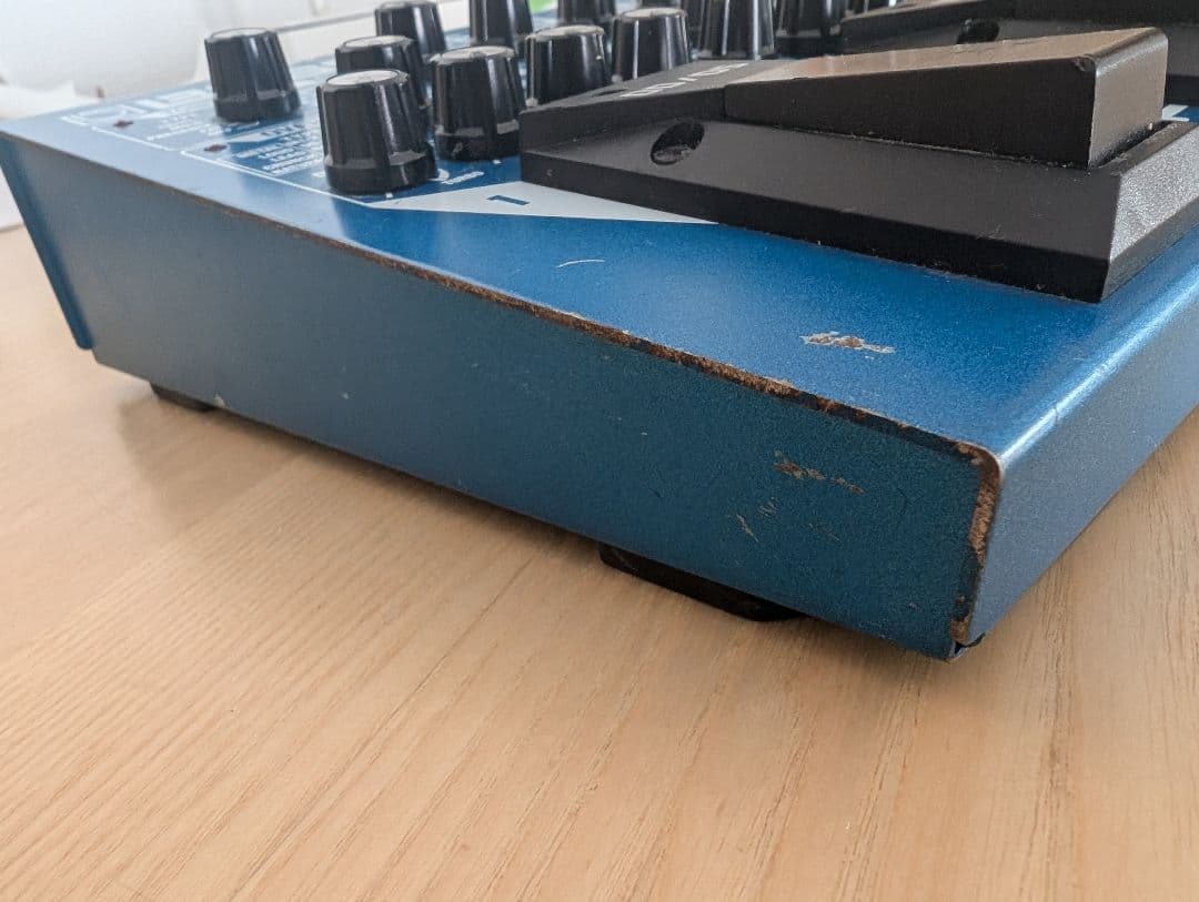 【どんくん】BOSS ME-50 ギターエフェクター（ケースおまけ）