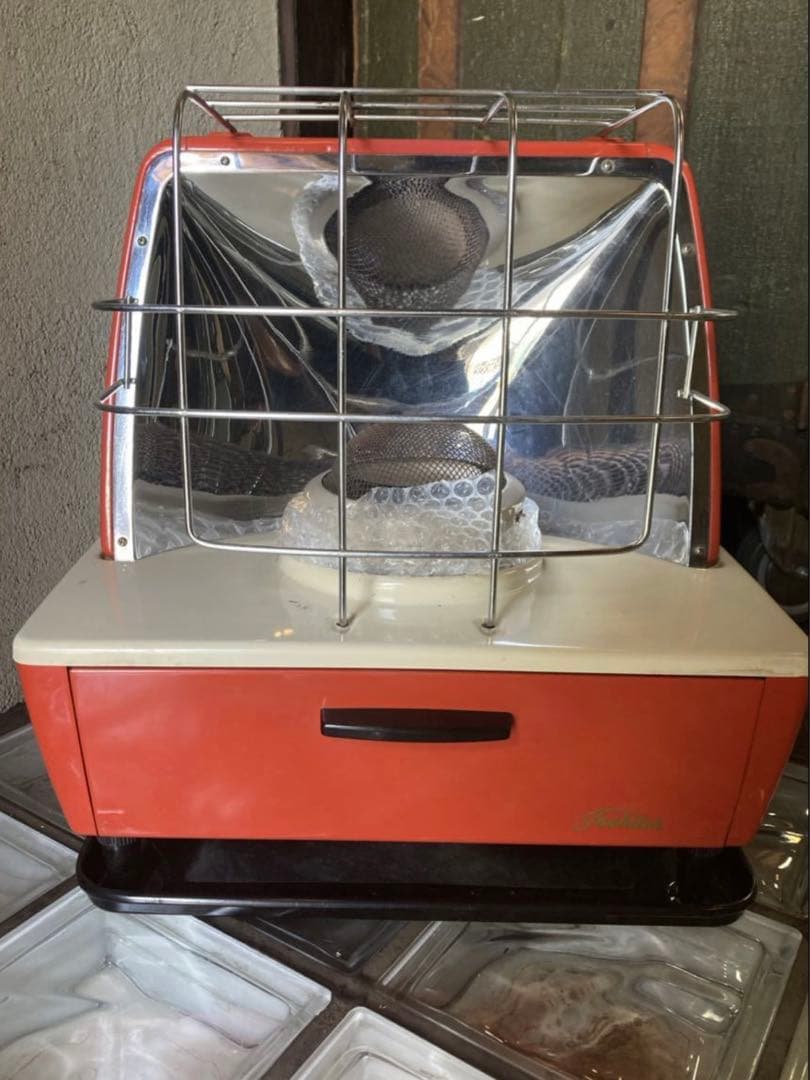 TOSHIBA落差式石油ストーブ昭和レトロ東芝石油ストーブ　ヴィンテージストーブ