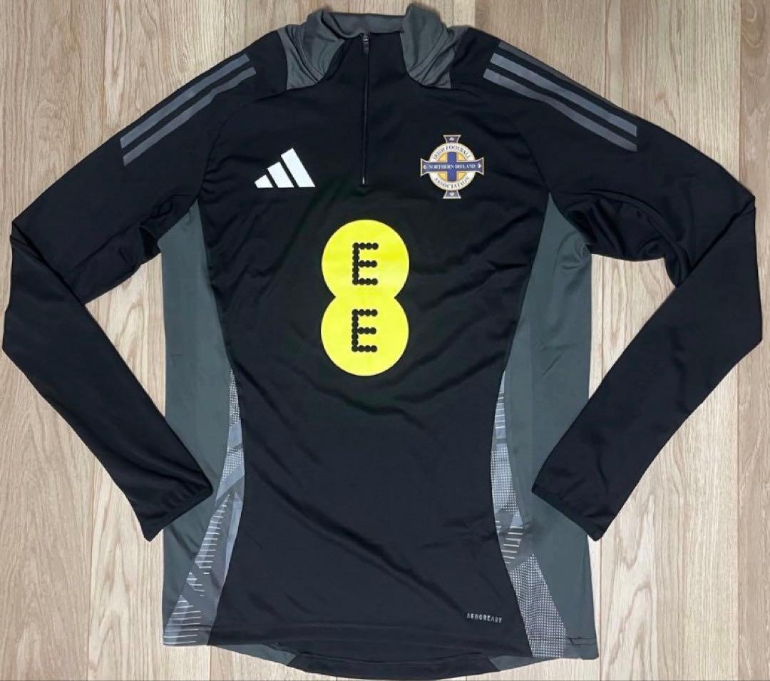 adidas アディダス　北アイルランド代表　トレーニングトップ　サッカー