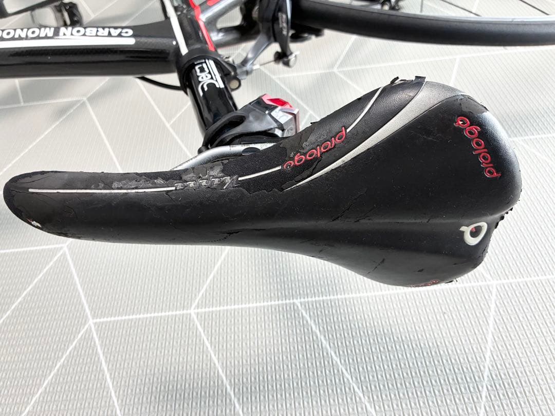 InterMax ロードバイク カーボンフレーム　黒/赤