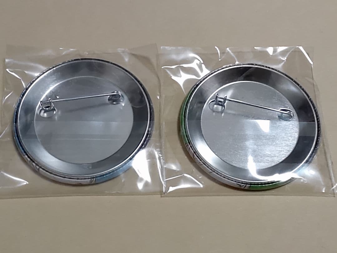 進撃の巨人 リヴァイ エルヴィン　横顔 wit studio 缶バッジ