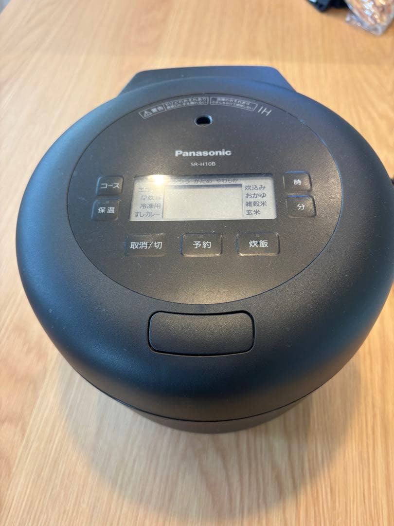 【値下げしました】Panasonic 炊飯器 SR-H110 黒