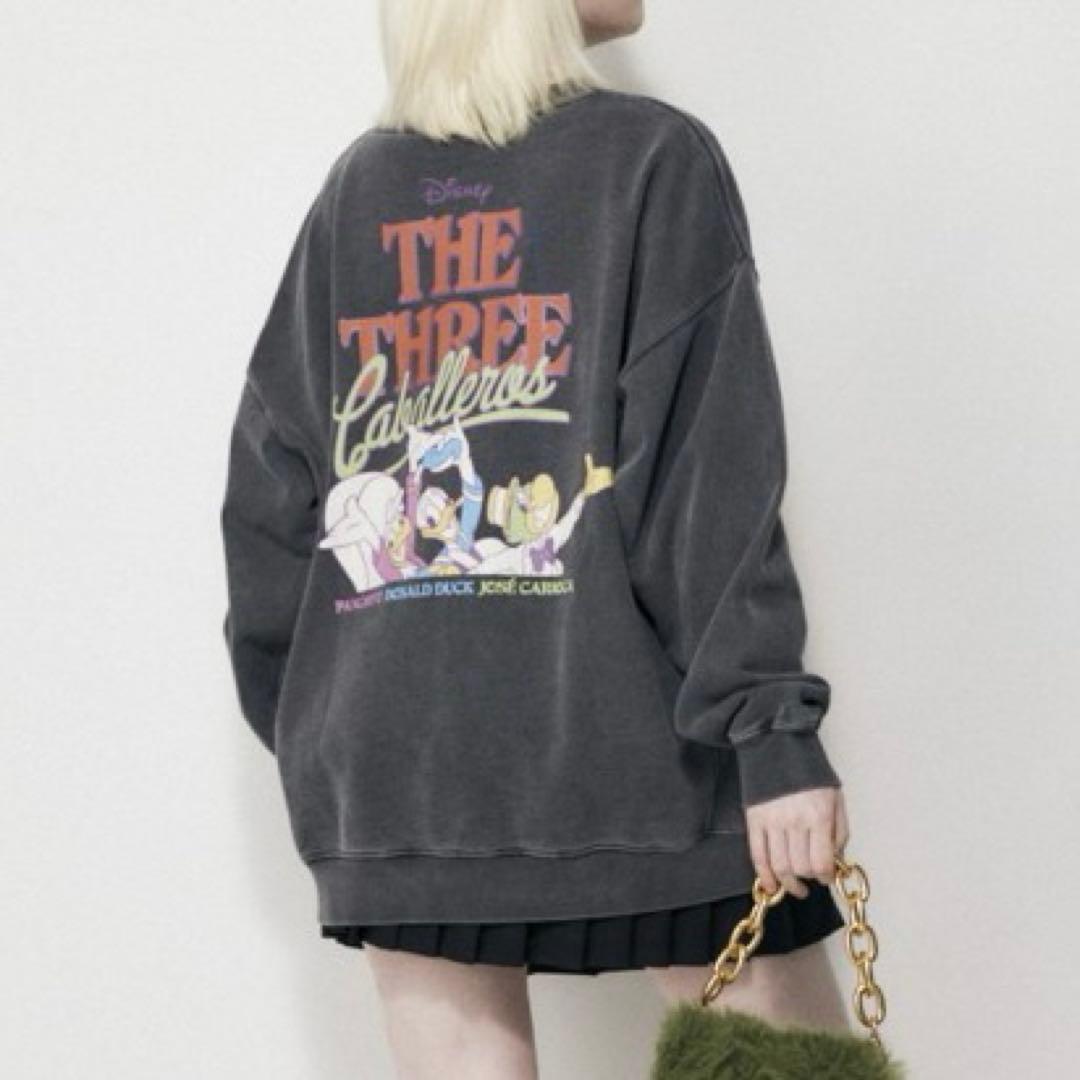 な*。様 三人の騎士 moussy スウェット