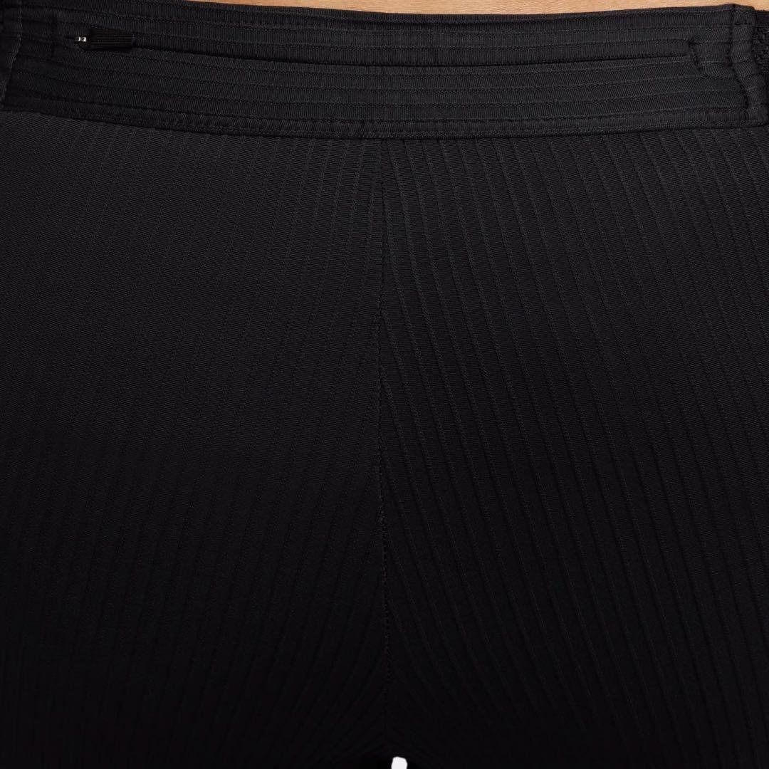 ナイキ　エアロスイフトタイツ　サイズS