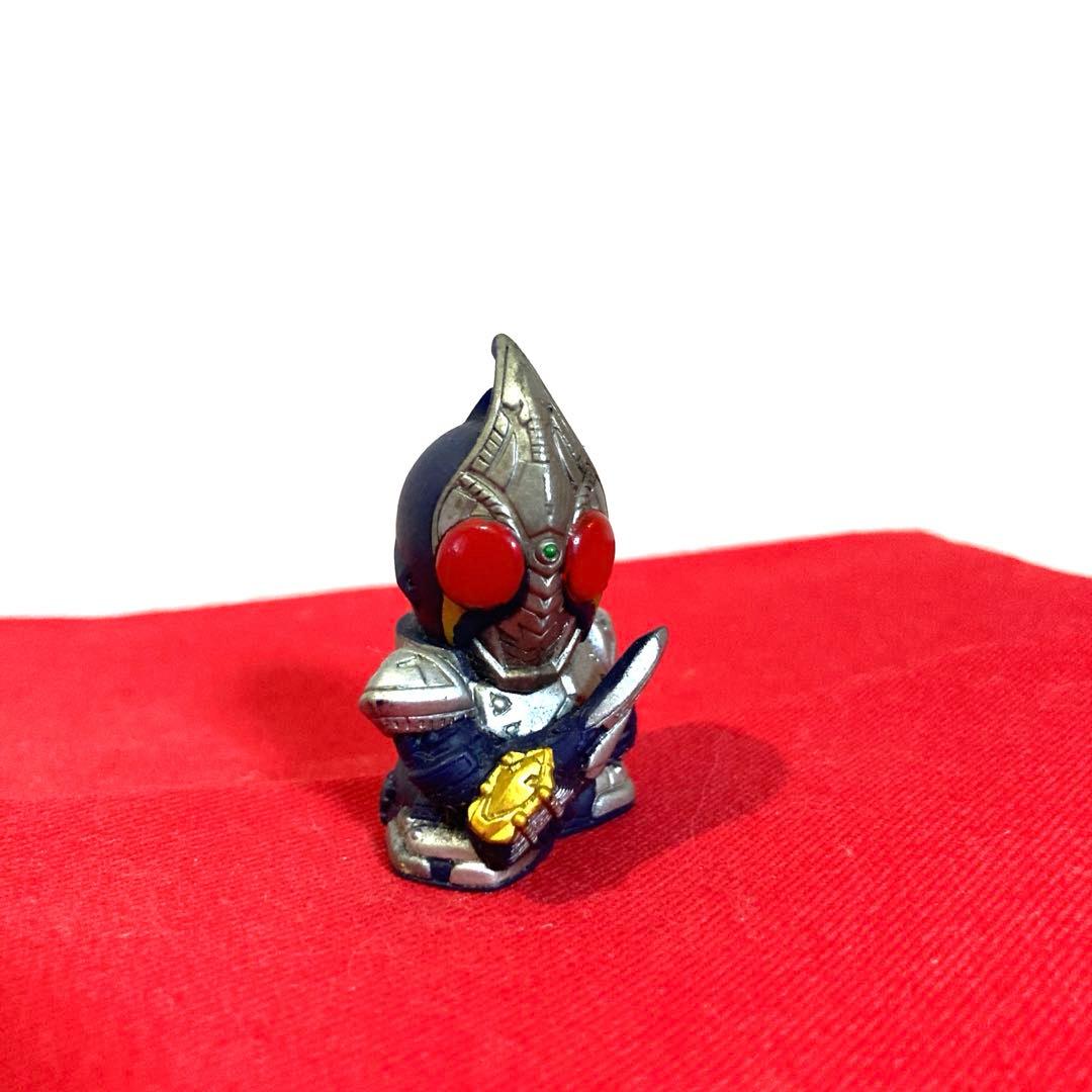 仮面ライダー剣 剣崎一真 フィギュア 当時物 SHF 真骨彫 希少 ラウズ 青金