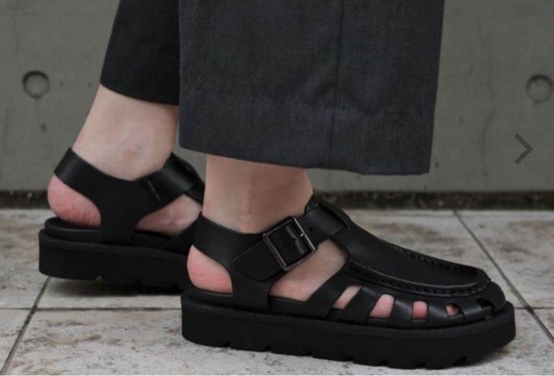 早い者勝ち！Clarks メアバックル 24㎝　サイズ6