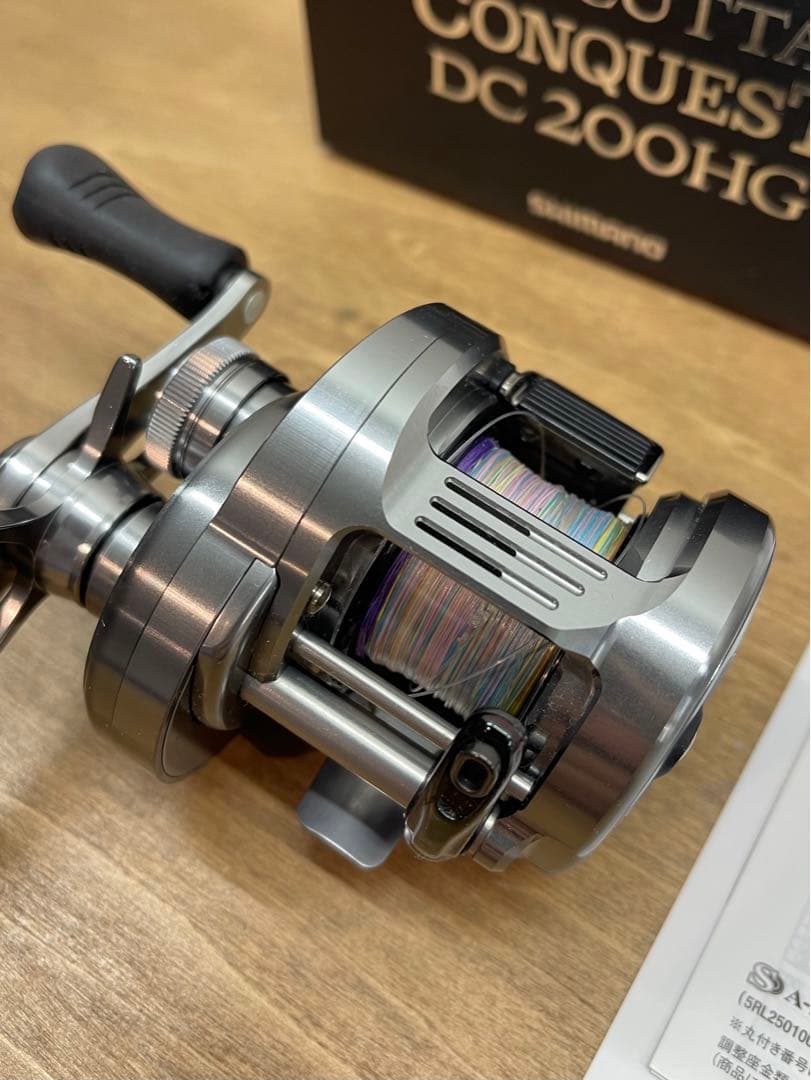 美品 Shimano ‘20 カルカッタコンクエスト DC200HG カルコン