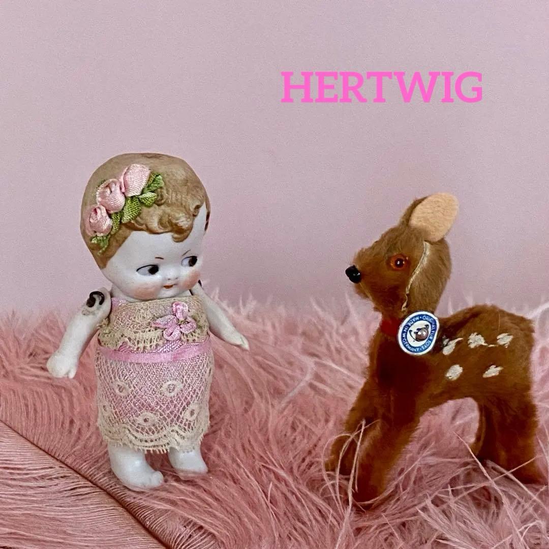 ヘルトヴィッヒ　どんぐりお目目の女の子　ビスクドール