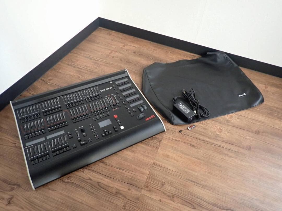 zero88 Solution ライティングコントローラー 照明調光卓49866