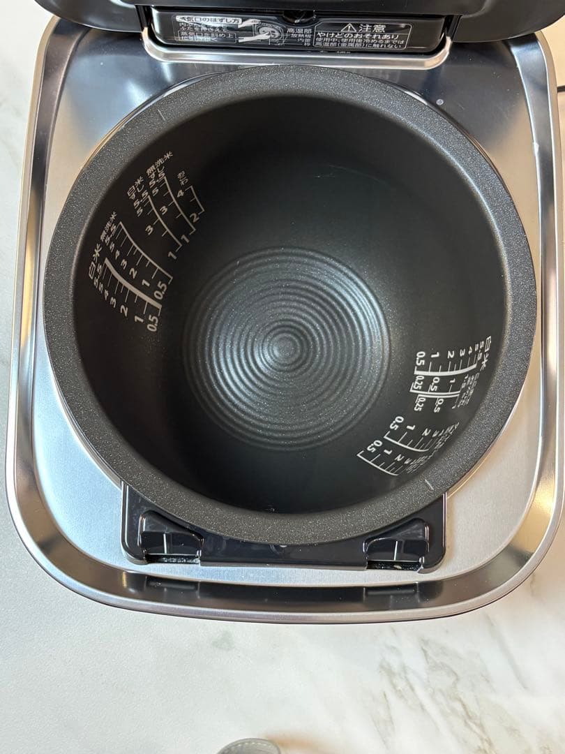 TOSHIBA RC-10ZWV 炊飯器