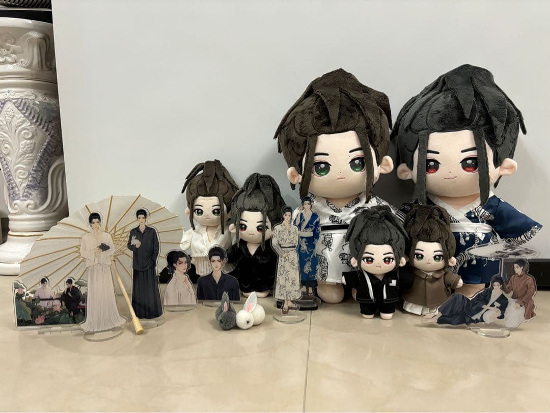 博君一肖 ぬいぐるみ bjyx 王一博 肖战 时尚芭莎20cm 新品