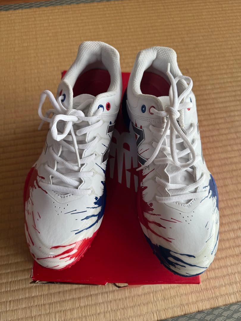 【新品未使用】ニューバランス　野球　トレーニングシューズ