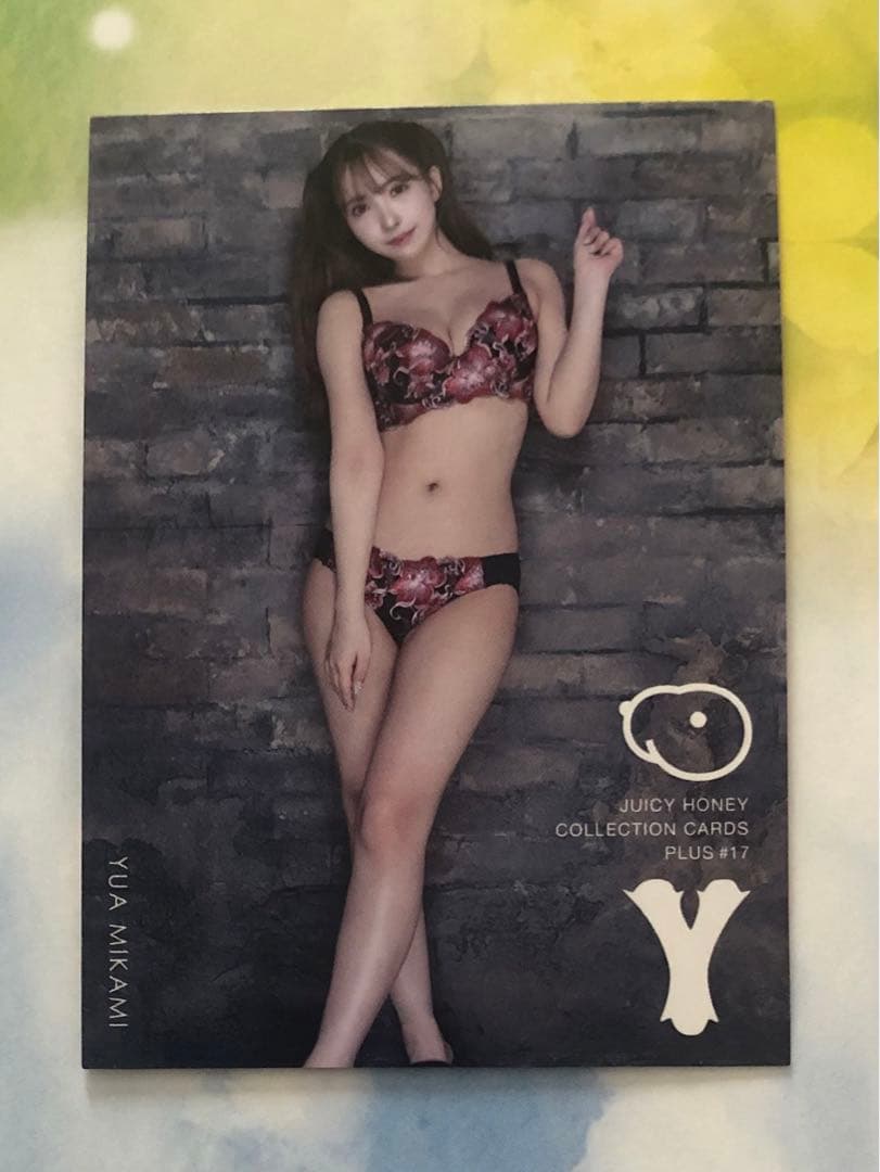 52 三上悠亜 ジューシーハニー PLUS#17 レギュラーカード