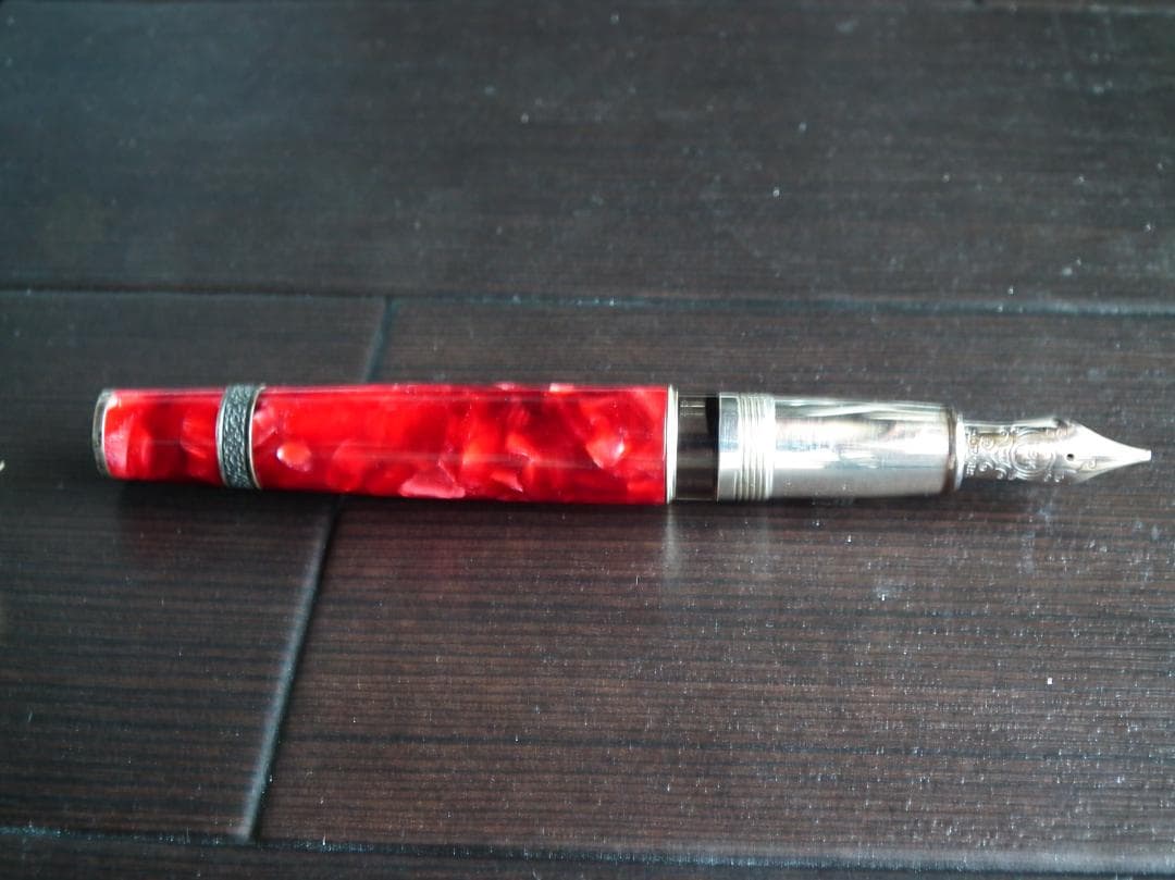 AURORAアウロラ　85周年記念万年筆レッド