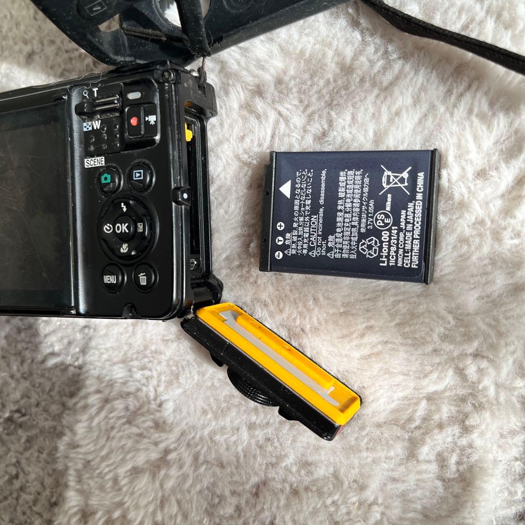 ニコン・クールピクスW300